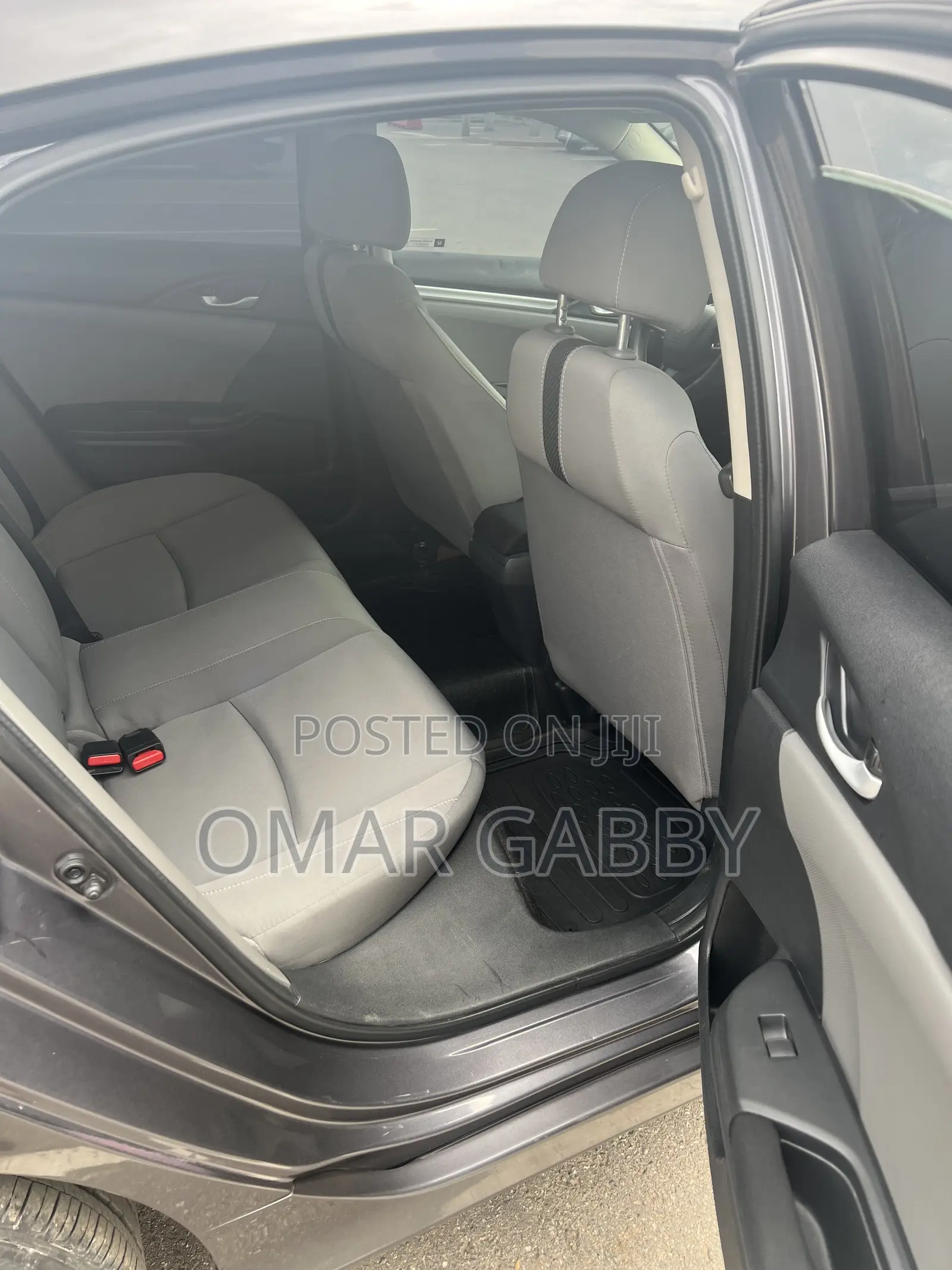 Honda Civic LX 4dr Sedan (2.0L 4cyl) 2017 Gray