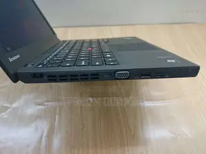 Laptop Lenovo ThinkPad T490s 8GB Intel Core i3 HDD+SSD 512GB