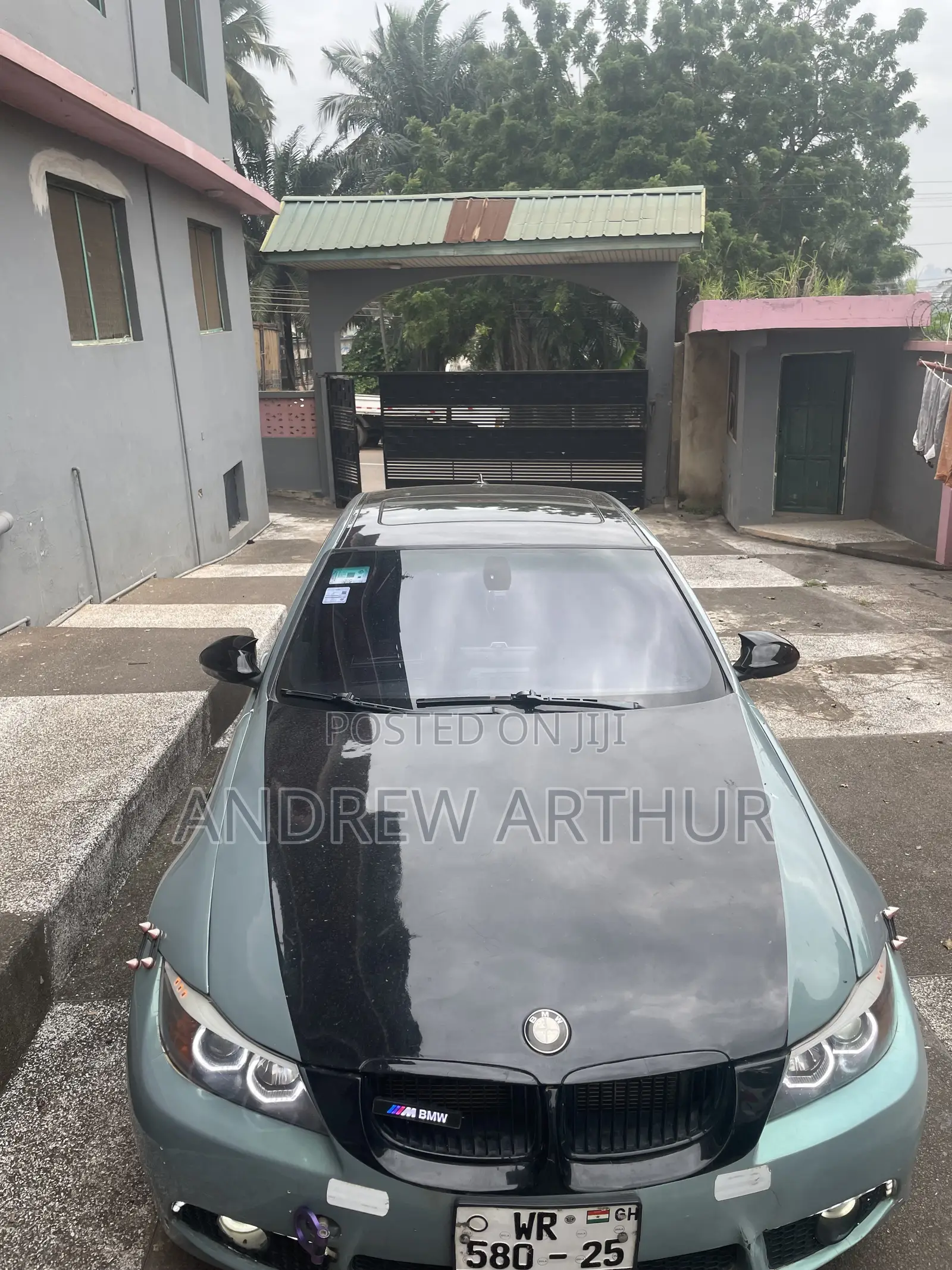 BMW 330i 2009