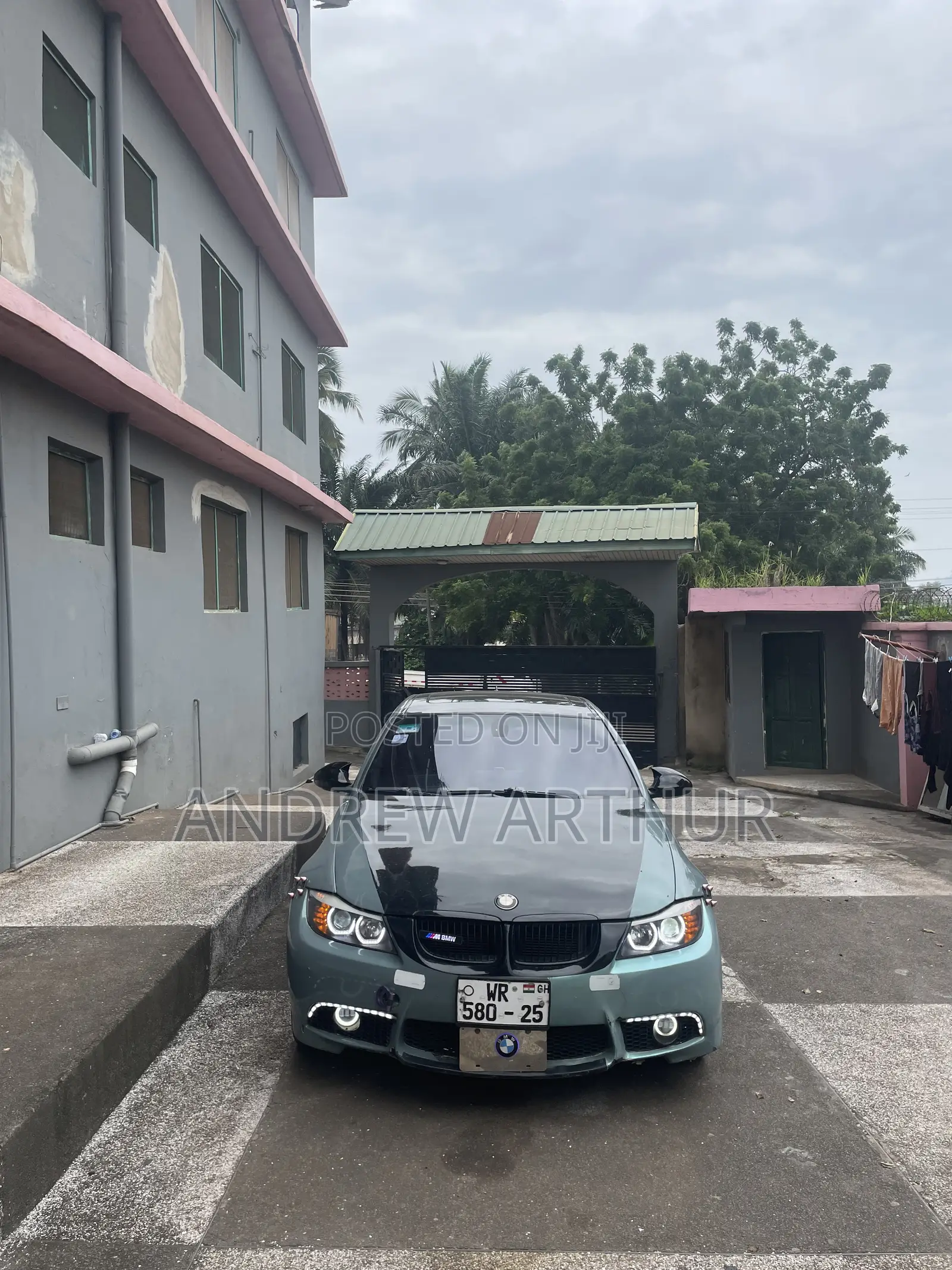 BMW 330i 2009