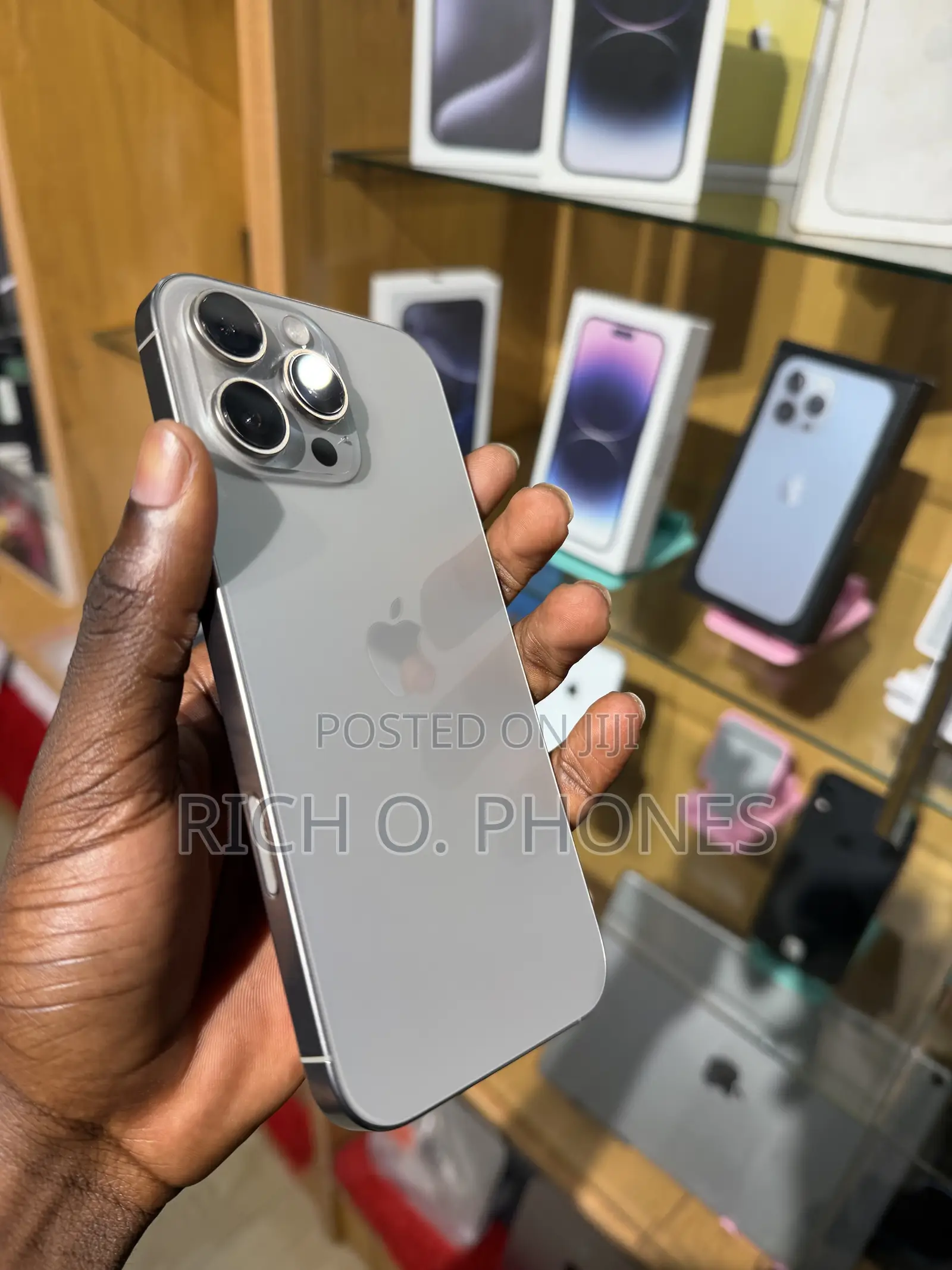 Apple iPhone 16 Pro Max 256 GB Gray