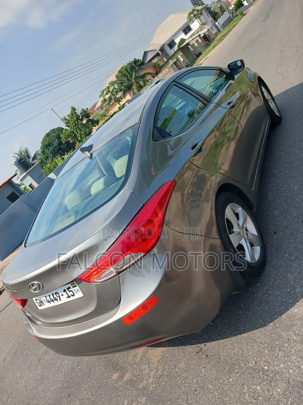 Hyundai Elantra GLS Sedan FWD (1.8L 4cyl 6M) 2013 Gray