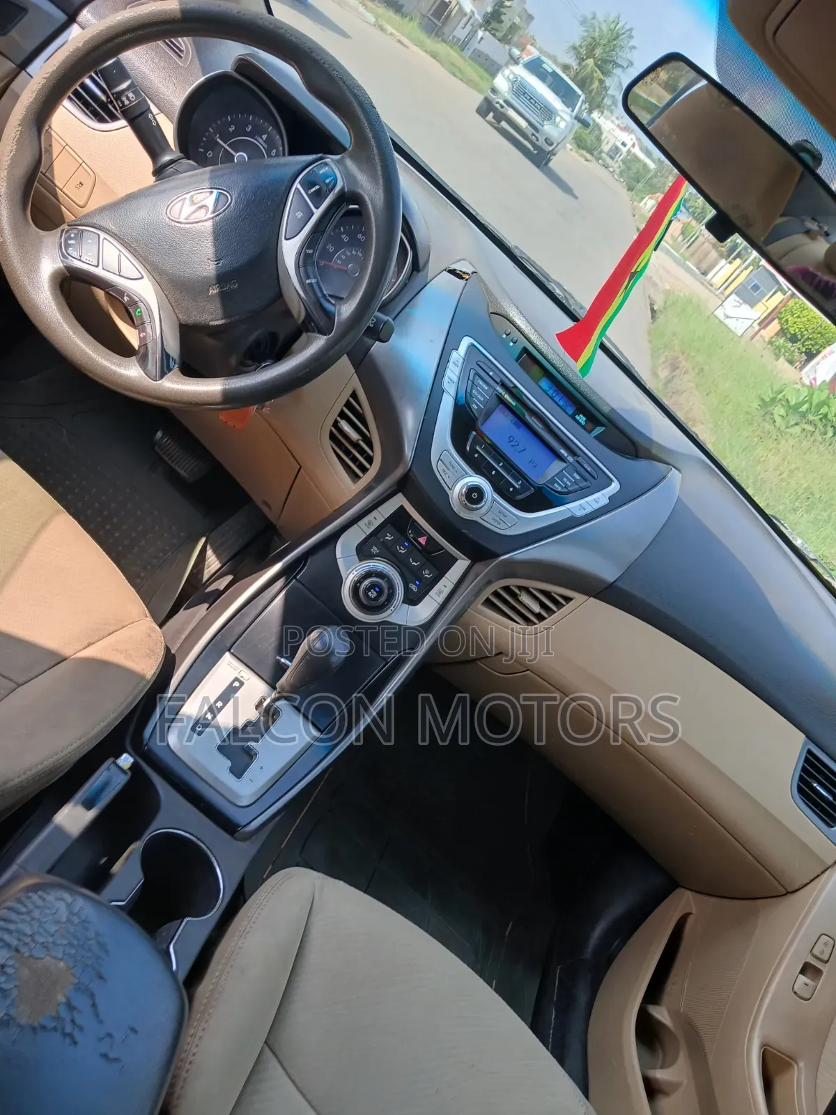Hyundai Elantra GLS Sedan FWD (1.8L 4cyl 6M) 2013 Gray