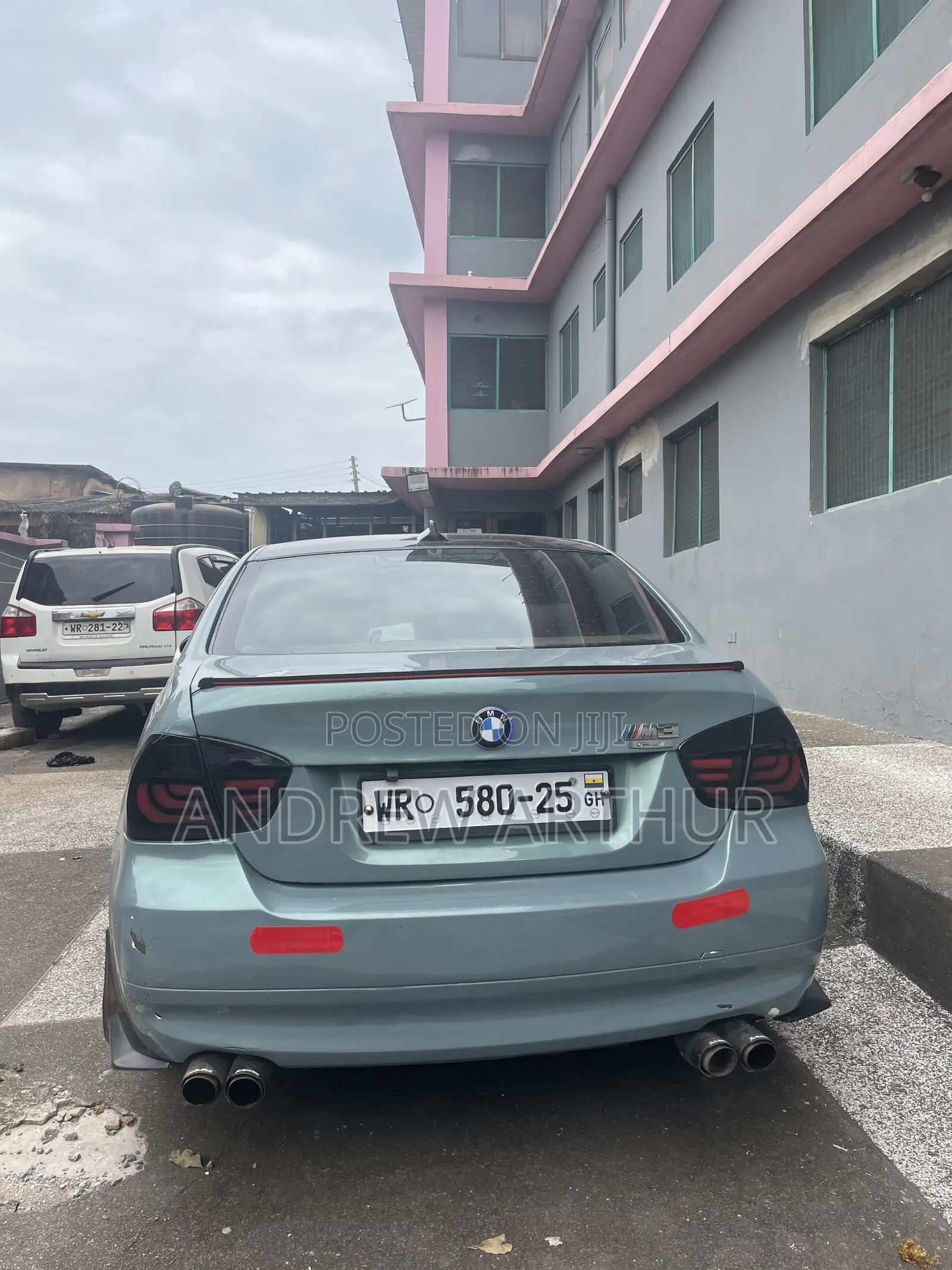 BMW 330i 2009