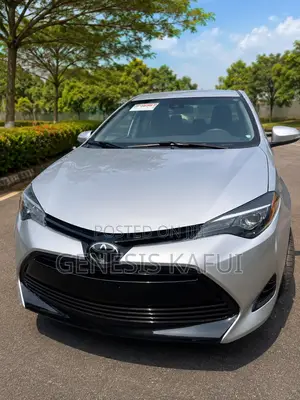 Toyota Corolla LE Eco (1.8L 4cyl 2A) 2018 Gray