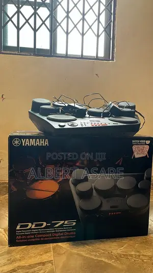 Yamaha Dd75
