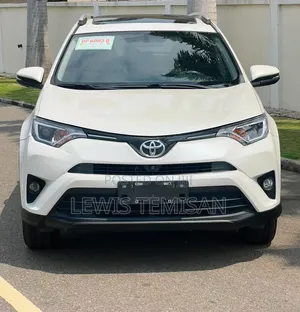 Toyota RAV4 2018 White