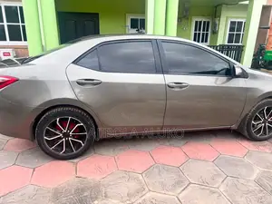 Toyota Corolla 2019 Gray