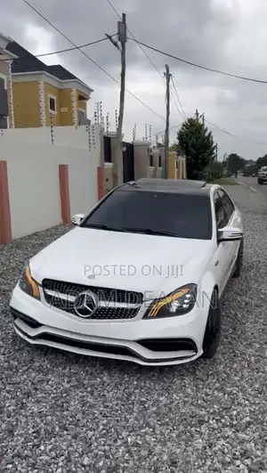 Mercedes-Benz C250 2015 White