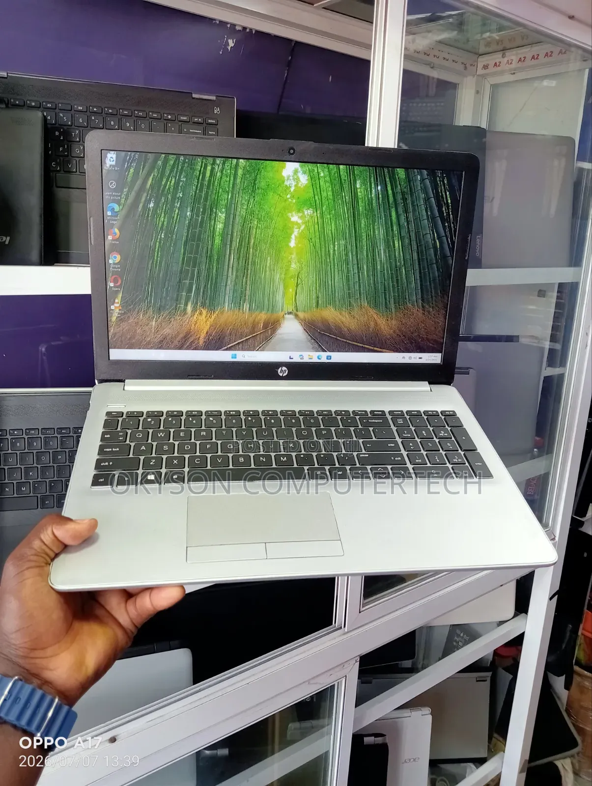 Laptop HP 250 G7 8GB Intel Core i7 SSD 256GB