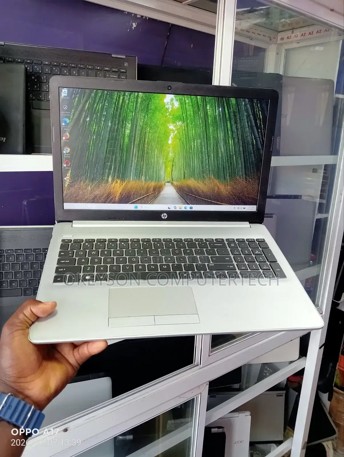 Laptop HP 250 G7 8GB Intel Core i7 SSD 256GB
