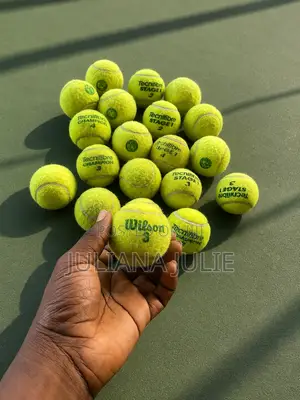 Original Long Tennis Balls Available at Cool Price