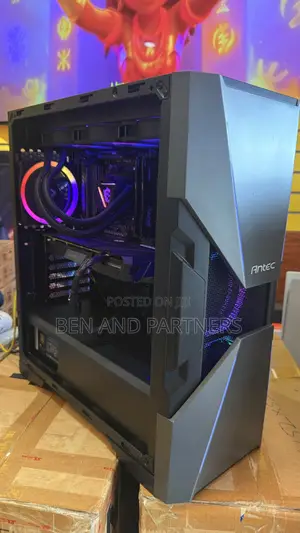 Desktop Computer MSI model 16GB AMD Ryzen 5 SSD 512GB