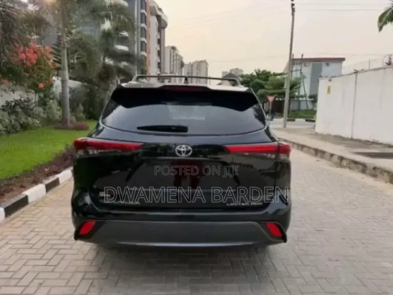 Toyota Highlander L 2021 Black