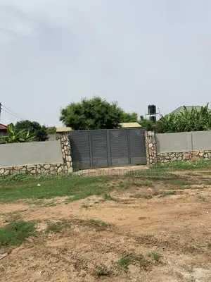 14bdrm Apartment in New Legon for sale