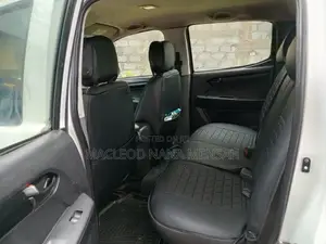 Isuzu D-MAX 2016 White