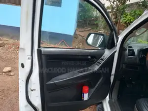 Isuzu D-MAX 2016 White