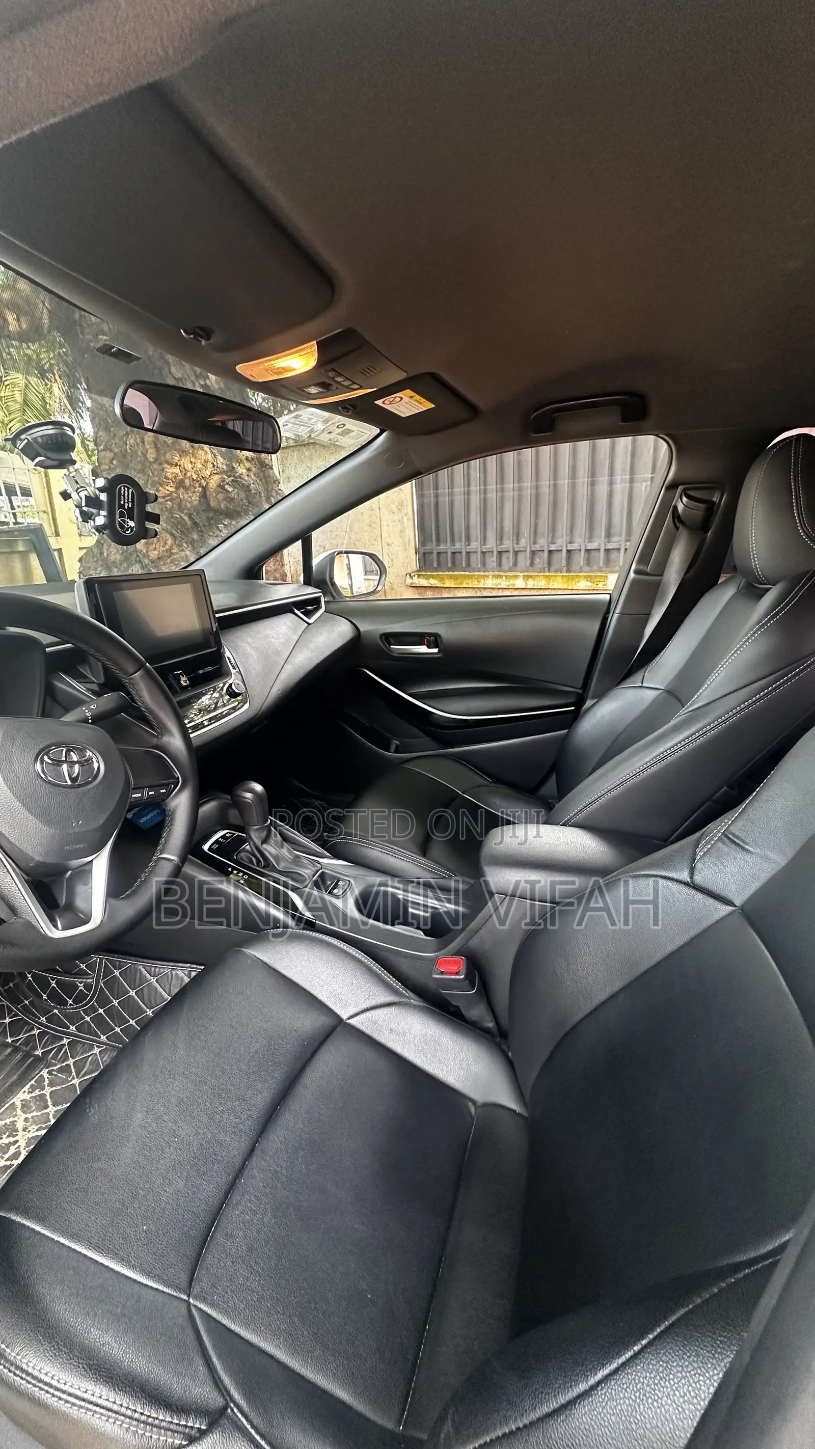 Toyota Corolla 2025 White