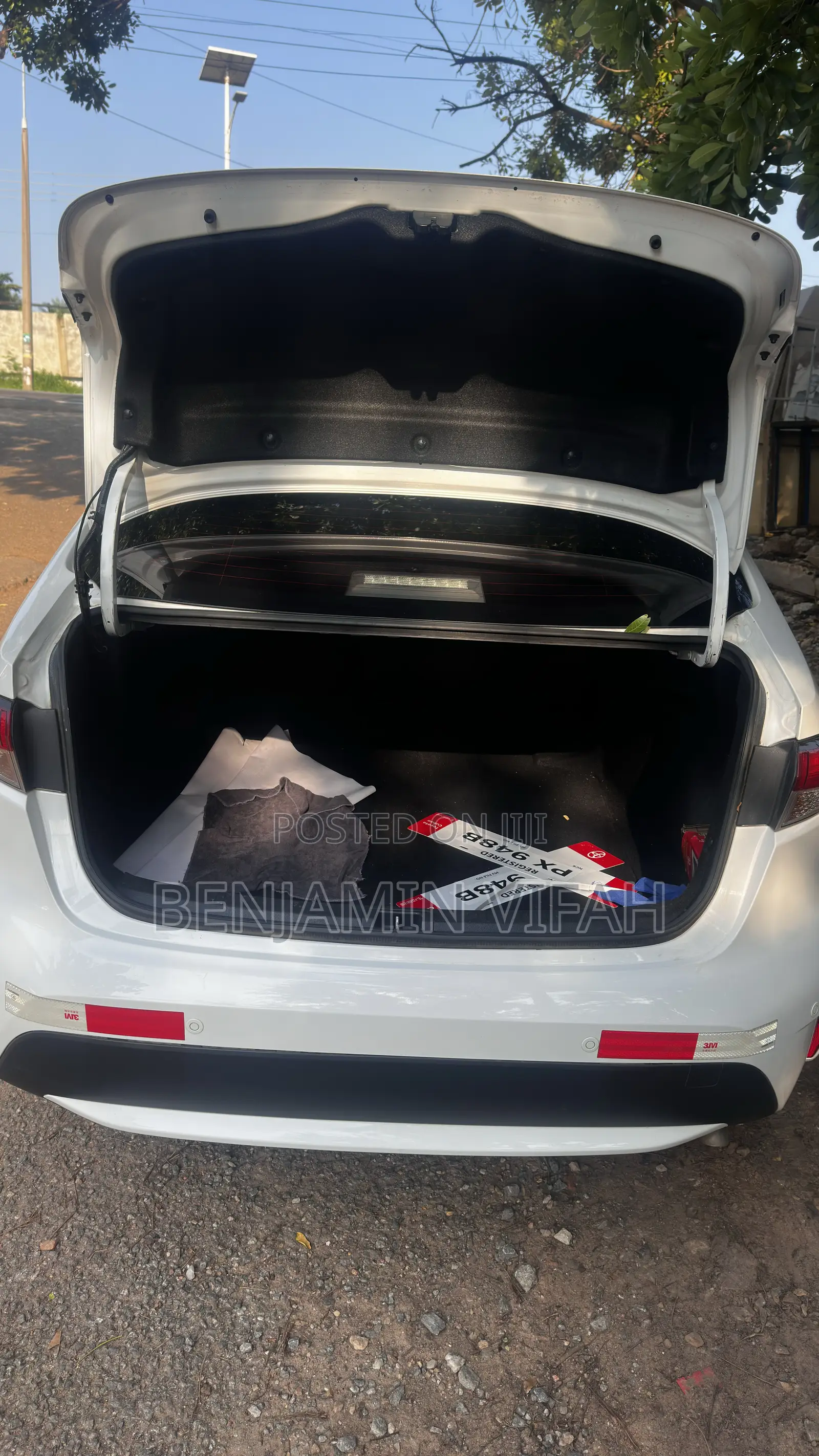 Toyota Corolla 2025 White