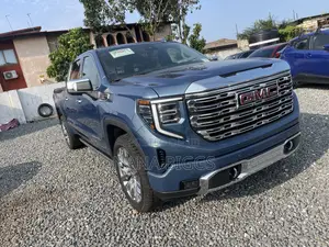 GMC Sierra 2025 Blue