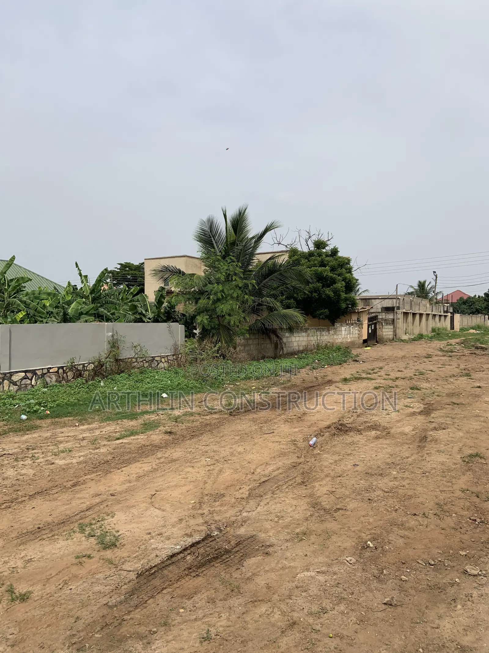14bdrm Apartment in New Legon for sale