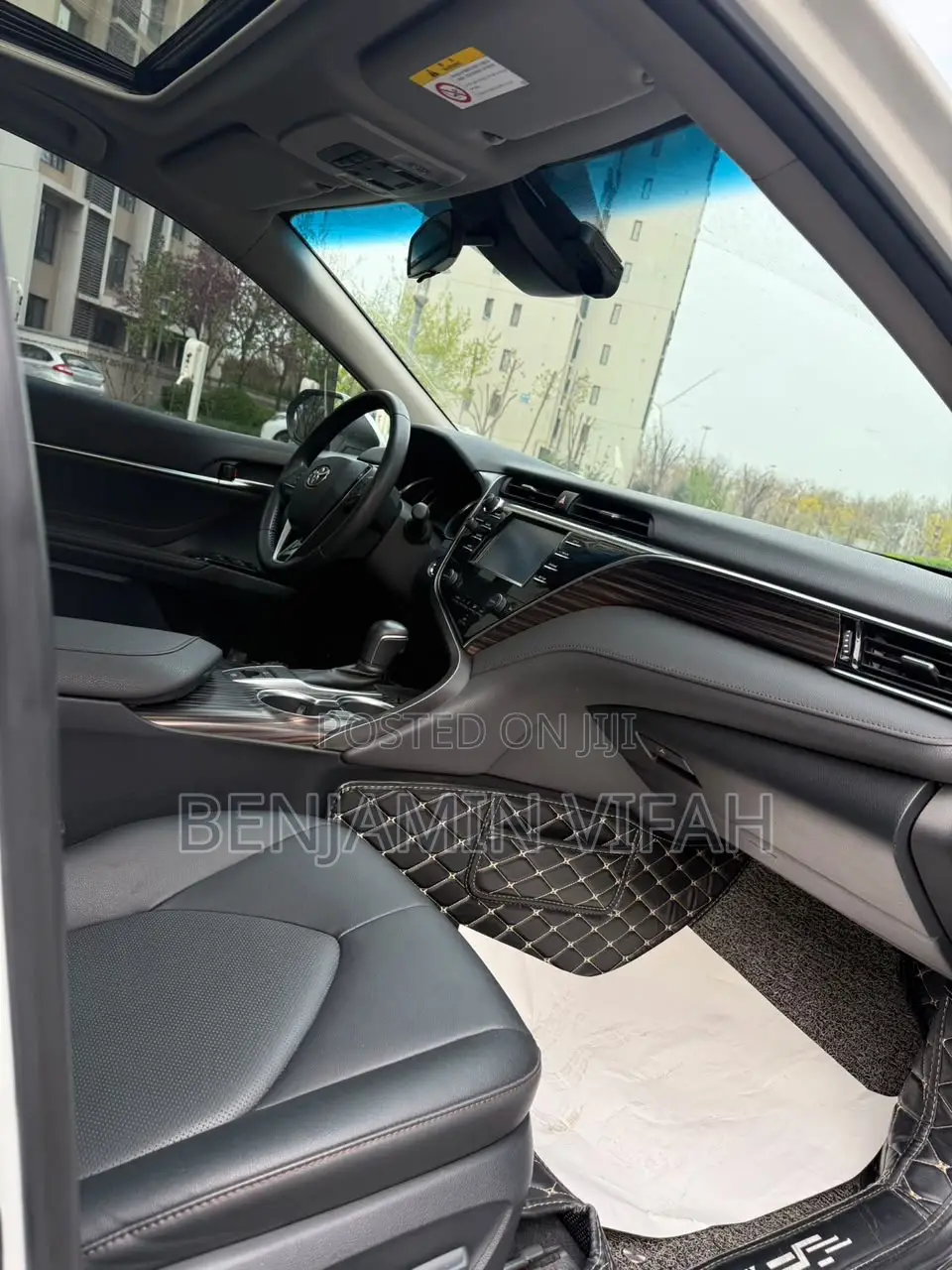 Toyota Camry 2018 White