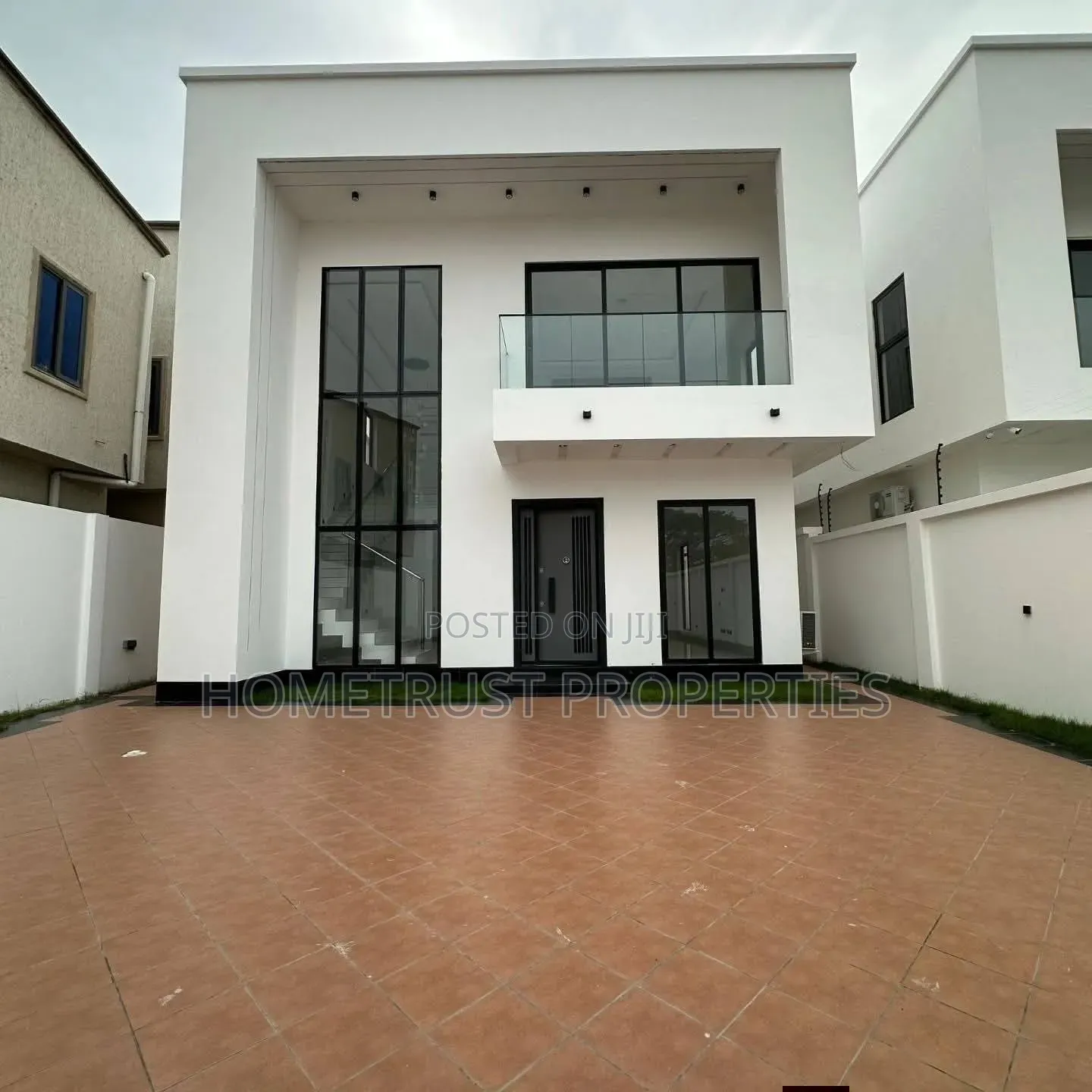 4bdrm Duplex in Spintex Shell, Baatsona Total for sale