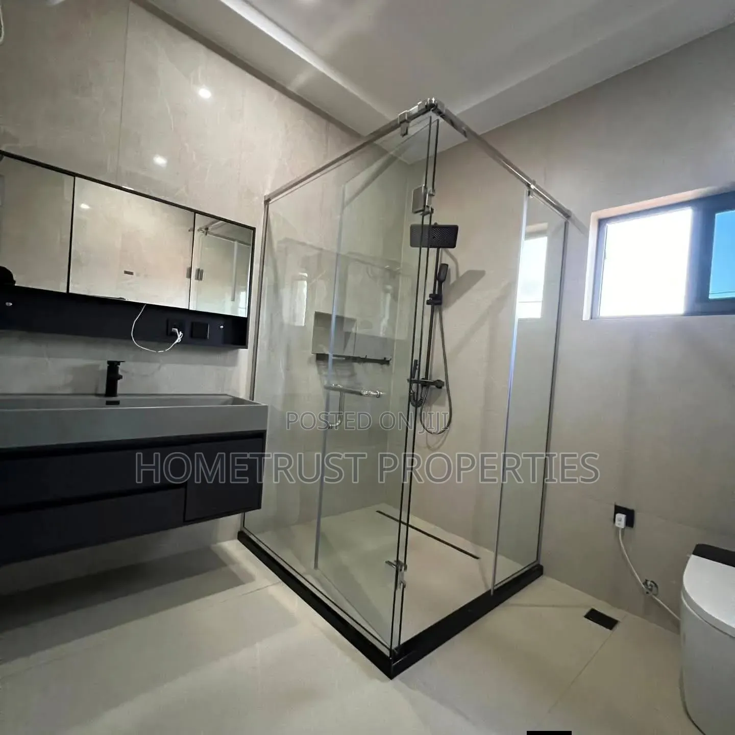 4bdrm Duplex in Spintex Shell, Baatsona Total for sale