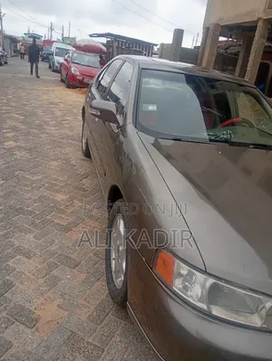 Nissan Altima 2013 Gold