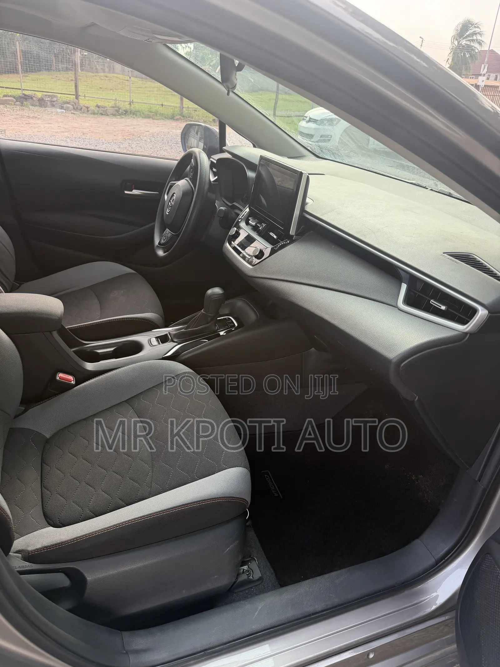 Toyota Corolla 2023 Gray