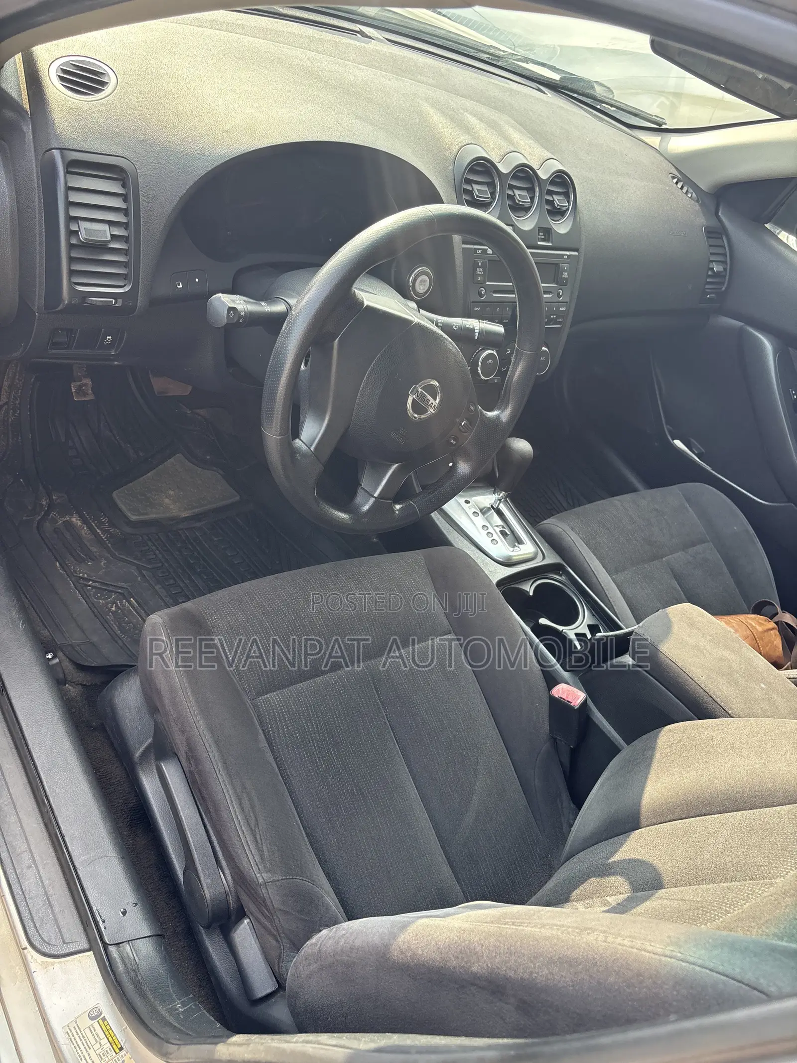 Nissan Altima 2012 Silver
