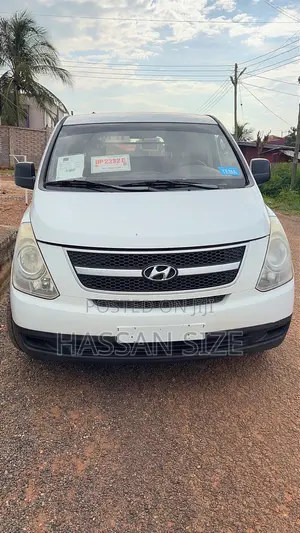 Hyundai H1 2008 White