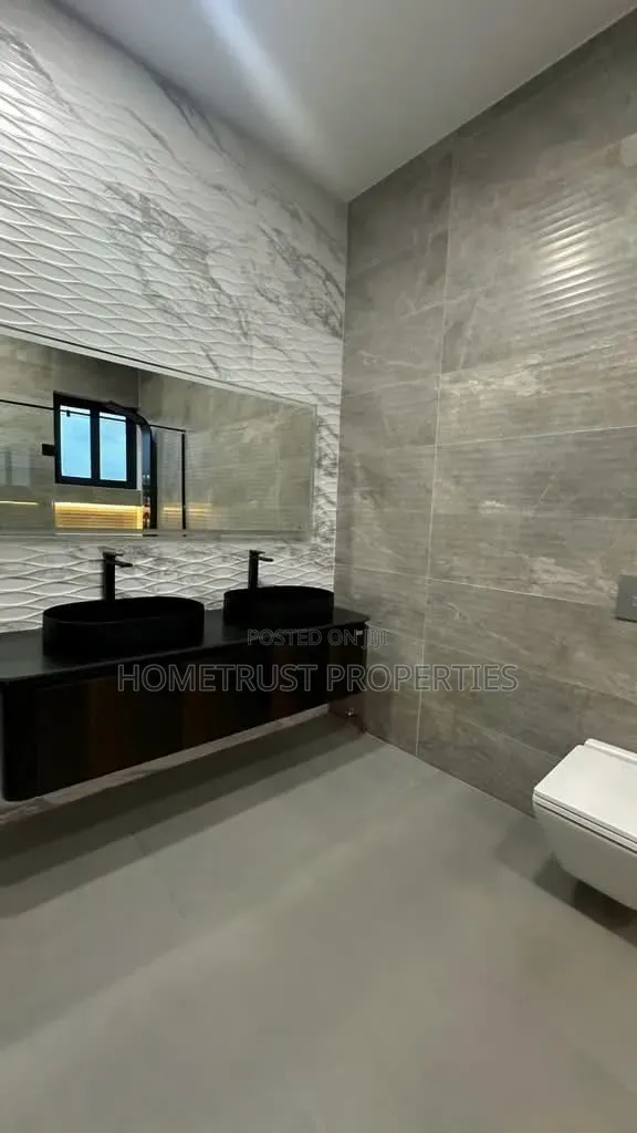 4bdrm Duplex in Spintex Sakumono, Baatsona Total for sale