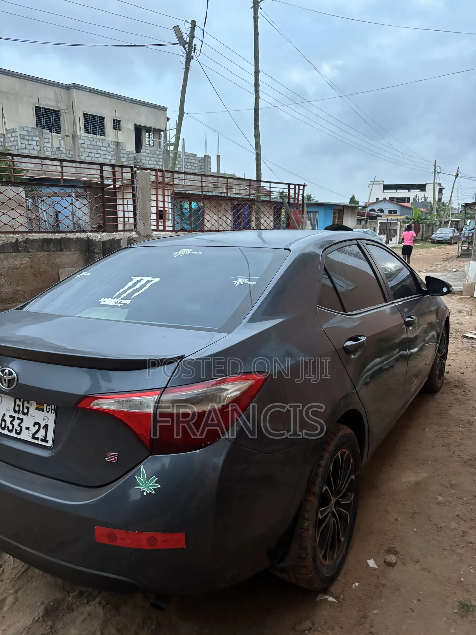 Toyota Corolla LE 4dr Sedan (1.8L 4cyl CVT) 2015 Gray