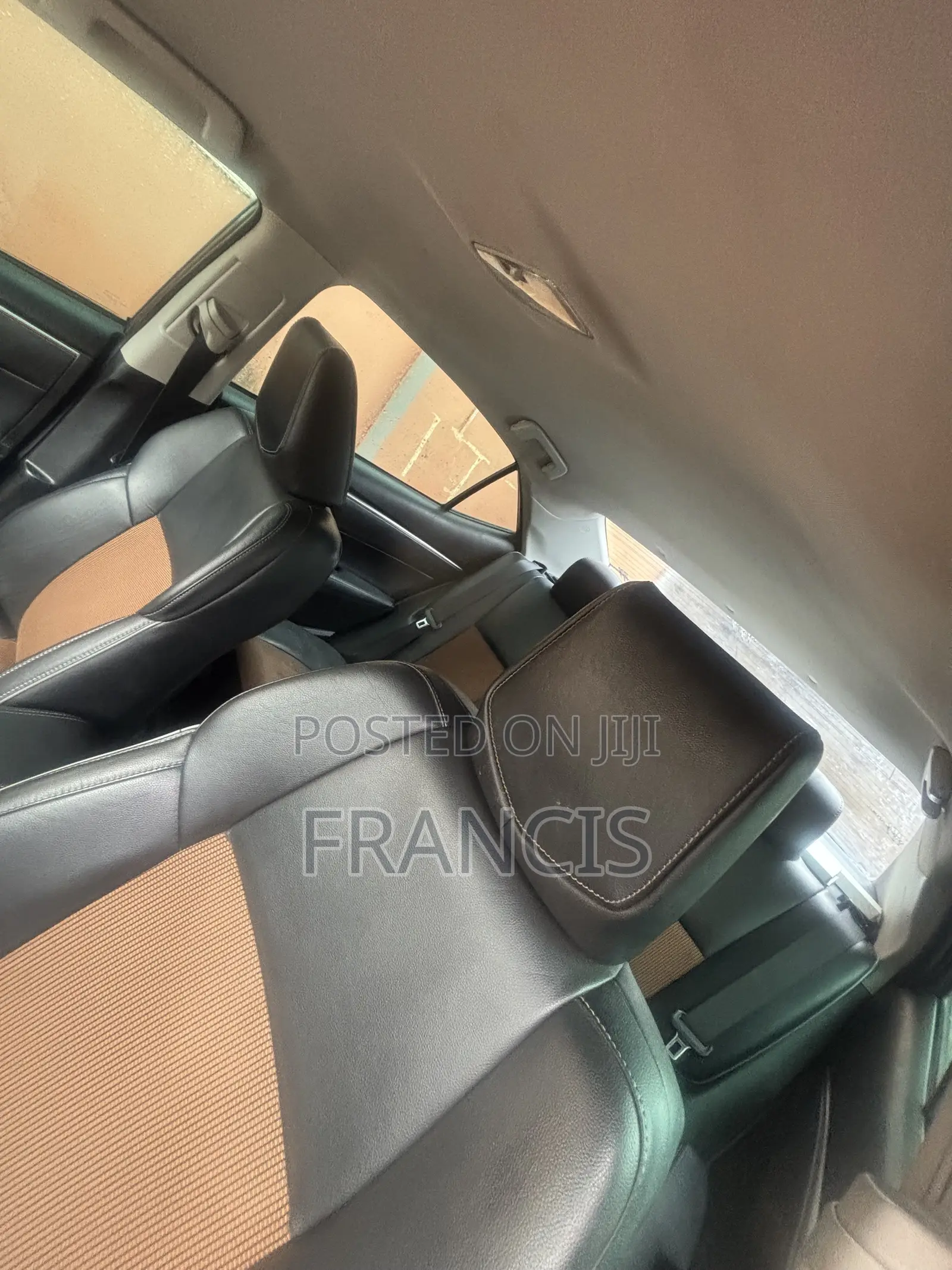 Toyota Corolla LE 4dr Sedan (1.8L 4cyl CVT) 2015 Gray