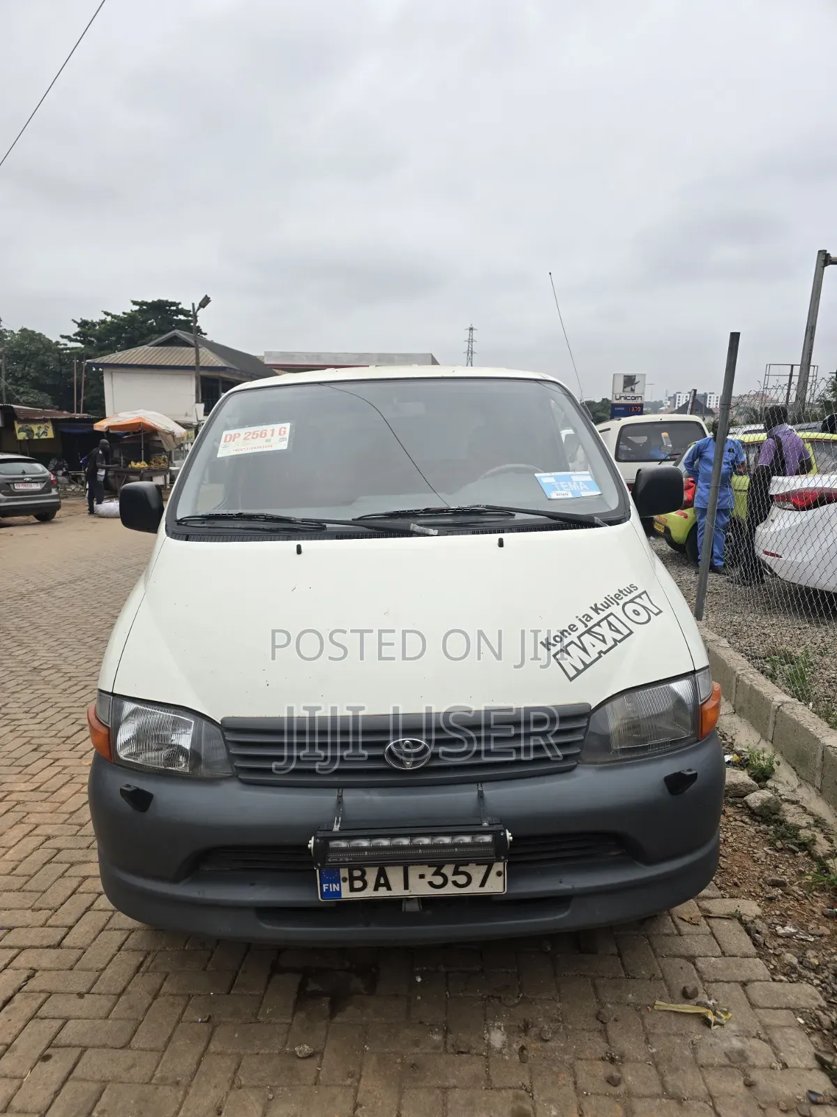 Toyota HiAce 2010 White