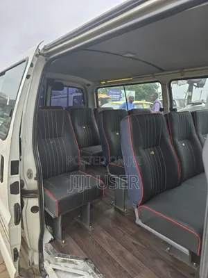 Toyota HiAce 2010 White