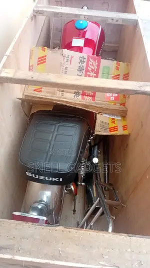 Suzuki GSX 125 2025 Red