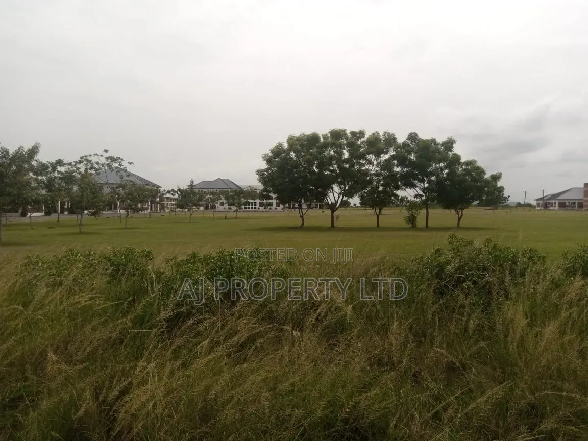 Farm Land for Sale at Asutsuare Junction