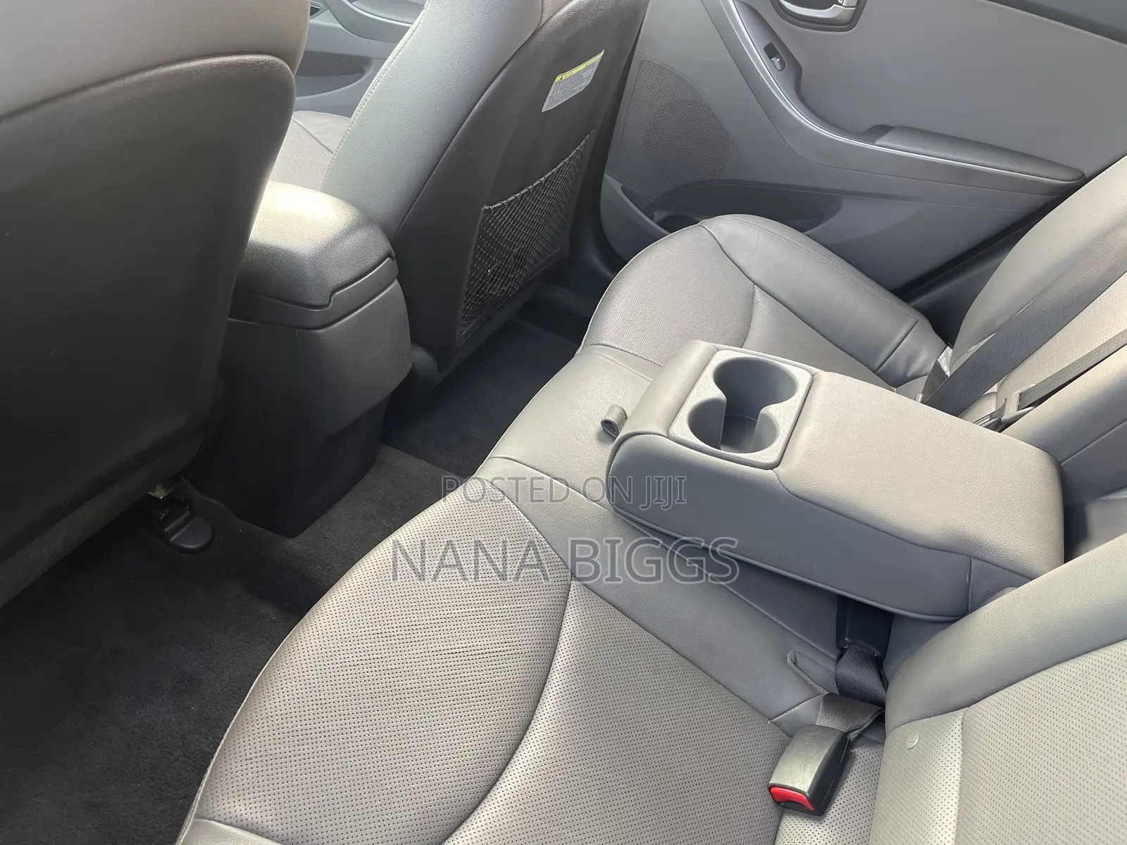 Hyundai Elantra Limited 4dr Sedan (1.8L 4cyl 6A) 2015 Silver