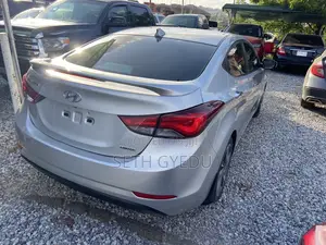 Hyundai Elantra 2015 Silver