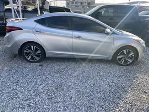 Hyundai Elantra 2015 Silver