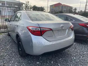 Toyota Corolla LE 4dr Sedan (1.8L 4cyl CVT) 2016 Silver