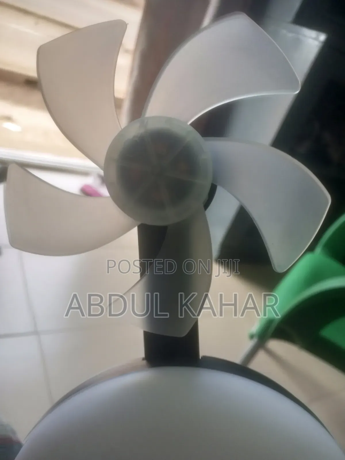 Drone-Like Fan With Interchangeable Lights