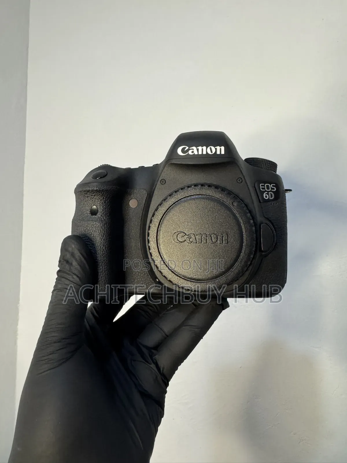 Canon 6d Full Frame DSLR Camera Body 98% New + Free Bag