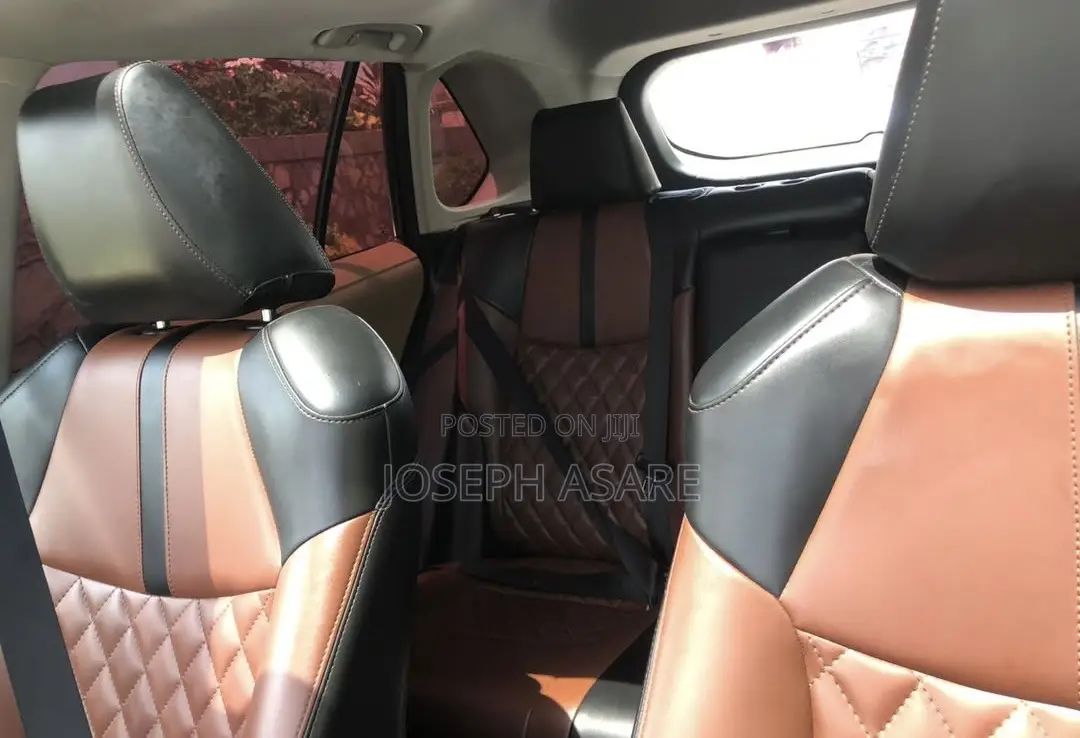 Toyota RAV4 XLE AWD 2020 Black