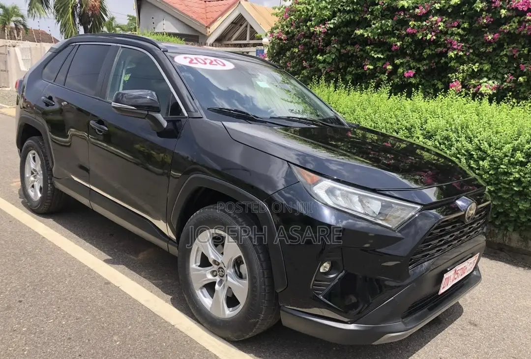 Toyota RAV4 XLE AWD 2020 Black