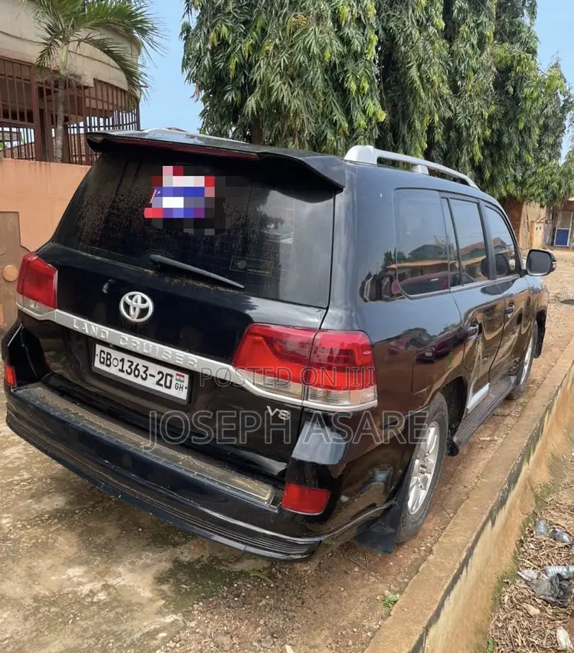 Toyota Land Cruiser 4.5 V8 VXR 2014 Black
