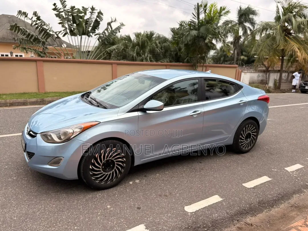 Hyundai Elantra 2013 Gray