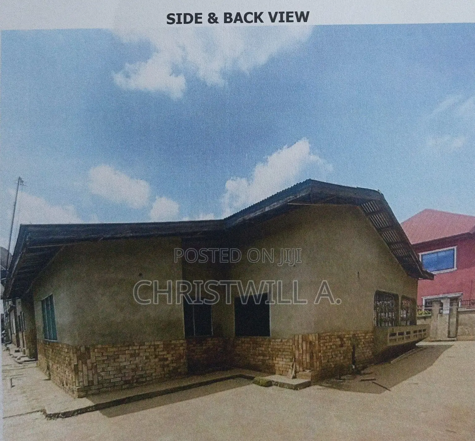 13bdrm House in Atwima Nwabiagya for sale